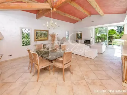 Maison de plain pied avec piscine (7)
