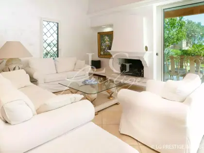 Maison de plain pied avec piscine (6)