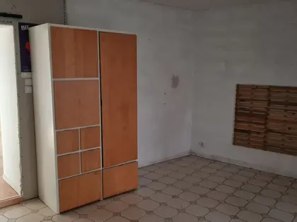 Maison de ville à rafraîchir  (11)