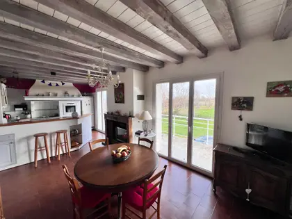 Maison traditionnelle au calme  (10)