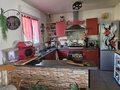 Maison entre ville et campagne (12)