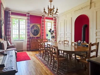 Maison 16 pièces - 484 m² - Andancette (38)