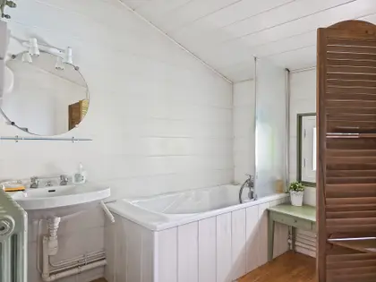 Maison 16 pièces - 484 m² - Andancette (51)