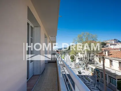 Toulon – Quartier Claret | T3 traversant avec deux terrasses, ascenseur et cave (6)