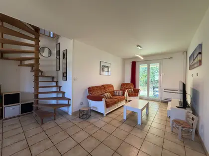 Maison familiale à vendre à Saint-Jean-d’Illac – vie de plain-pied et terrain arboré de 1 002 m² (6)