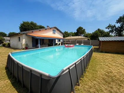 33138 LANTON – CASSY – MAISON FAMILIALE 122 M² – PISCINE – TERRASSE COUVERTE – GARAGE – 3 CHAMBRES (13)