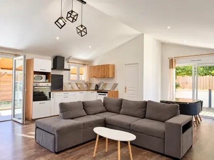 Maison de plain-pied rénovée à Lanton – 171 m² deux espaces de vie et terrain de 792 m² (11)
