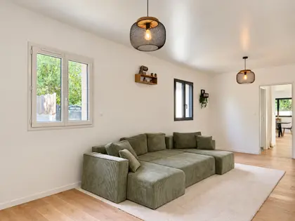 Maison de plain-pied rénovée à Lanton – 171 m² deux espaces de vie et terrain de 792 m² (4)