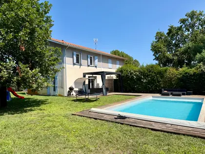 Maison récente à vendre à Lège-Cap-Ferret – piscine, jardin et vie à pied dans le bourg (5)