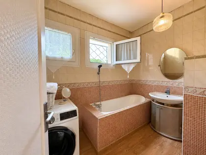 Maison de caractère à vendre à Biganos centre – 223 m² à réinventer (13)