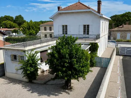 Maison de caractère à vendre à Biganos centre – 223 m² à réinventer (2)