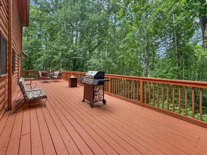 RARE 7.33-ACRE FOSCOE RETREAT (16)