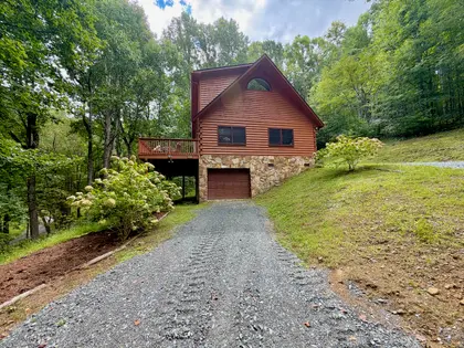 RARE 7.33-ACRE FOSCOE RETREAT (4)