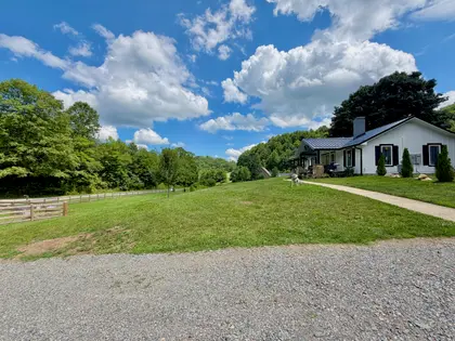 Honeycreek Highlands | 22-Acre Farm Estate Near Boone, NC (28)