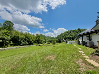 Honeycreek Highlands | 22-Acre Farm Estate Near Boone, NC (31)