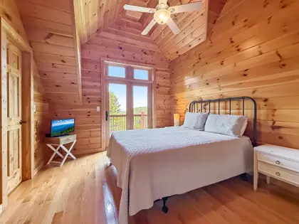 Custom Mountain Home Near the Blue Ridge Parkway (20)