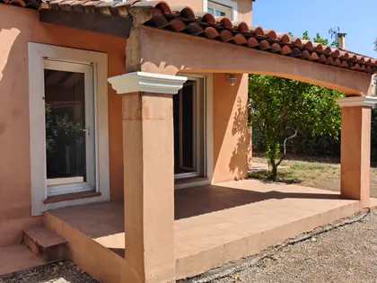 Jolie maison avec jardin (4)