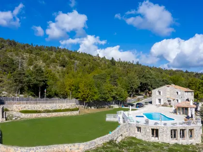 DOMAINE  (2)