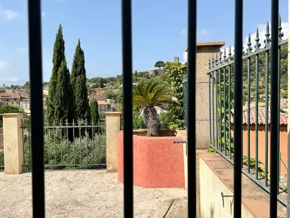 Villa provençale aux prestations contemporaines   (18)