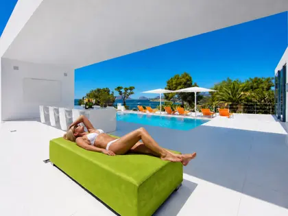 VUE MER INCROYABLE pour cette Villa   EXCEPTIONNELLE  de  style Ibiza, avec Ascensseur. (2)