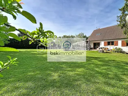 MAISON FAMILIALE AVEC PISCINE  (1)