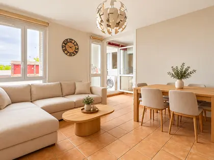 bel appartement 3 pièces avec balcon et place de stationnement  (5)
