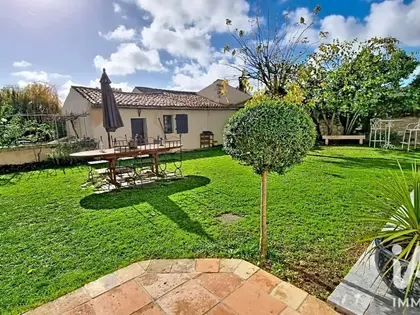 Domaine en pierre 5 appartements indépendants  (20)