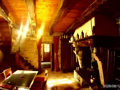 LES VIGNES – MAISON DE CARACTÈRE AVEC TERRASSE PANORAMIQUE ET TERRAINS EN BORD DE RIVIÈRE (6)