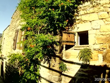 LES VIGNES – MAISON DE CARACTÈRE AVEC TERRASSE PANORAMIQUE ET TERRAINS EN BORD DE RIVIÈRE (3)
