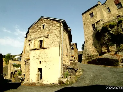 Maison de caractère du XVIIᵉ siècle à restaurer – Au cœur de Castelnau-Pégayrols (4)