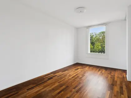Appartement lumineux de 3,5 pièces avec loggia (3)
