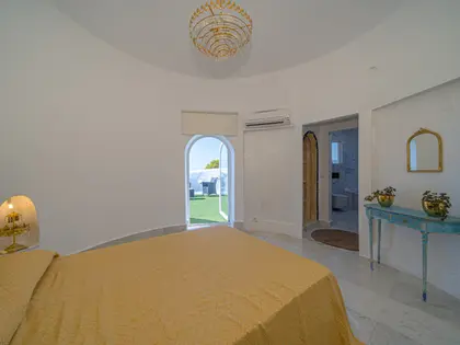 Spectaculaire Villa méditéterranéenne avec vue panoramique sur la mer (10)