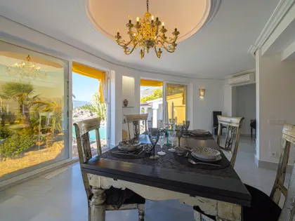 Spectaculaire Villa méditéterranéenne avec vue panoramique sur la mer (7)