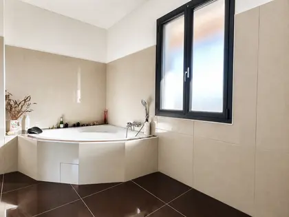 Belle Villa avec piscine et seconde maison  (5)
