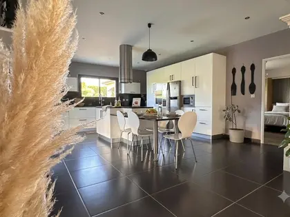 Belle Villa avec piscine et seconde maison  (4)