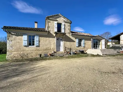 Maison de Campagne avec dépendances, piscine et parc (14)