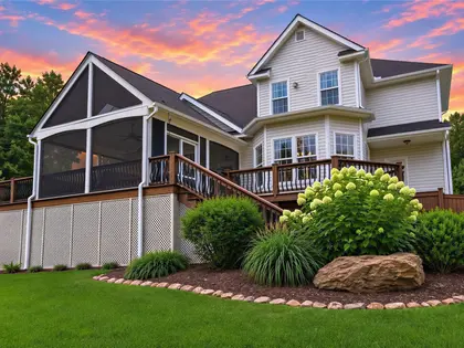 Stunning Waterfront and Water Views (2)