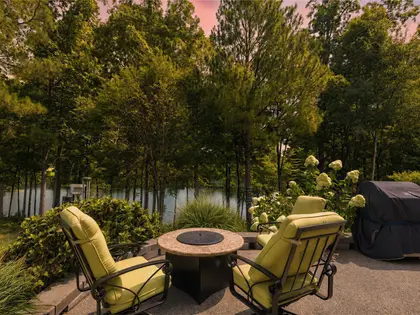 Stunning Waterfront and Water Views (3)