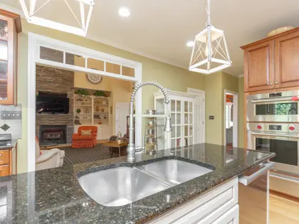 Stunning Waterfront and Water Views (18)