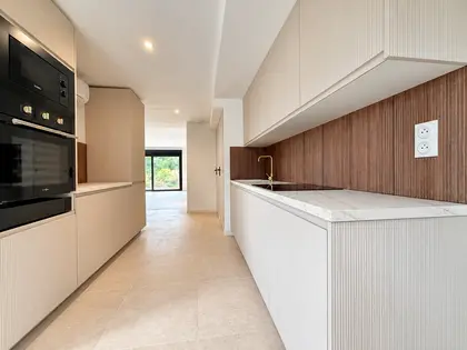 Maison rénovée semi-plain-pied — jardin sans vis-à-vis, prestations modernes (5)