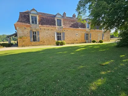 CHARTREUSE D'EXCEPTION DU XVIIIème SIÈCLE AU COEUR DU PÉRIGORD VERT (12)