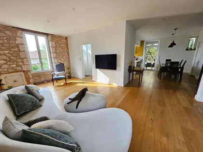Magnifique maison de ville en Pierre (6)