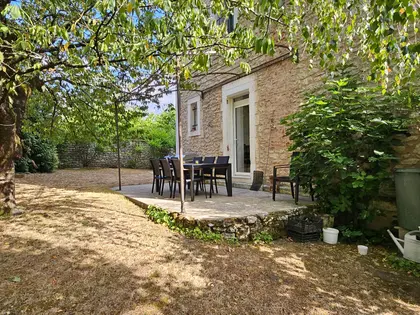 Magnifique maison de ville en Pierre (13)