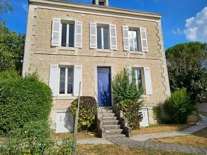Magnifique maison de ville en Pierre (10)