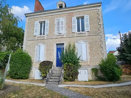Magnifique maison de ville en Pierre (11)