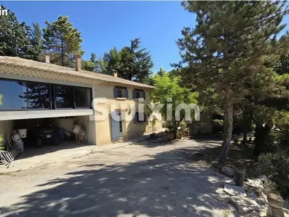 Ferme en pierres a flanc de colline  (1)