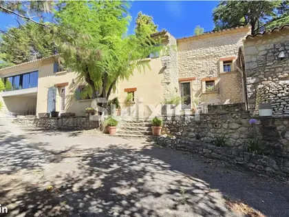 Ferme en pierres a flanc de colline  (6)