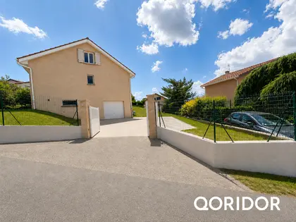 Montanay (69250) | Magnifique maison familiale T6 rénovée avec piscine et vue panoramique – 640 000 € (16)