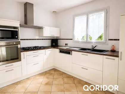 Montanay (69250) | Magnifique maison familiale T6 rénovée avec piscine et vue panoramique – 640 000 € (6)