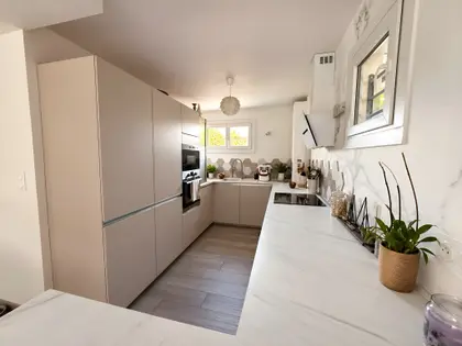 Belle maison de plain-pied à TRETS (2)